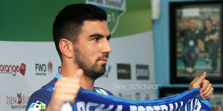 Ternyata Ini Alasan Nomor Punggung Yang Digunakan Ahmet Atayew di Arema FC 