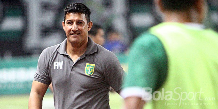 Menilik Formasi dan Strategi Pelatih Persebaya usai Datangkan Targetman Idaman