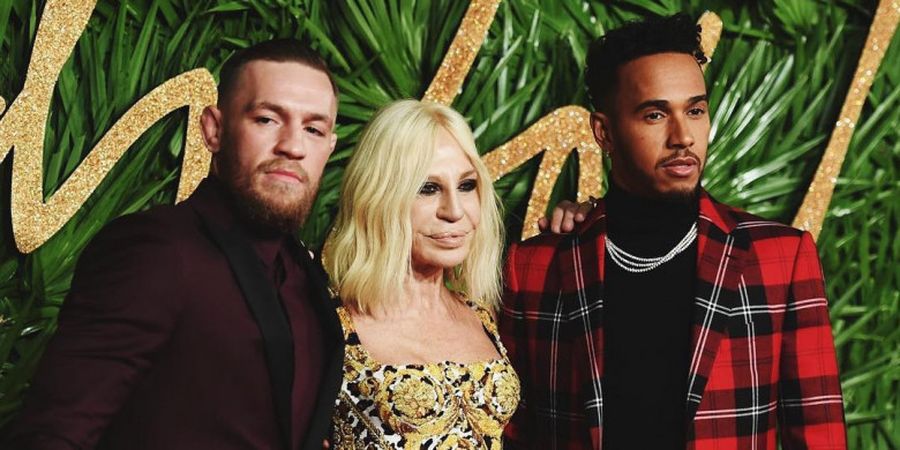 British Fashion Award 2017 - Ternyata Conor McGregor Masih Kalah Kece dari Lewis Hamilton