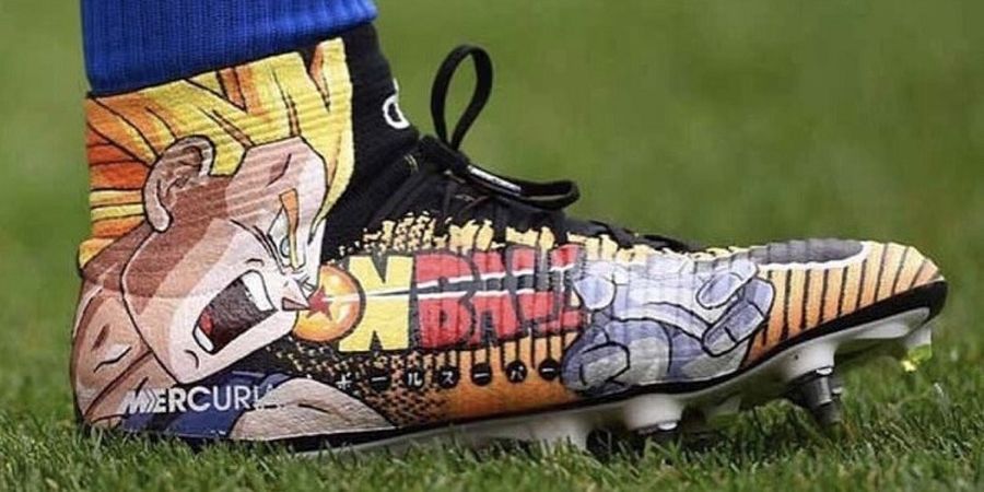 5 Desain Sepatu Sepakbola Paling Unik, Mulai dari Gambar Batman Hingga Dragon Ball 