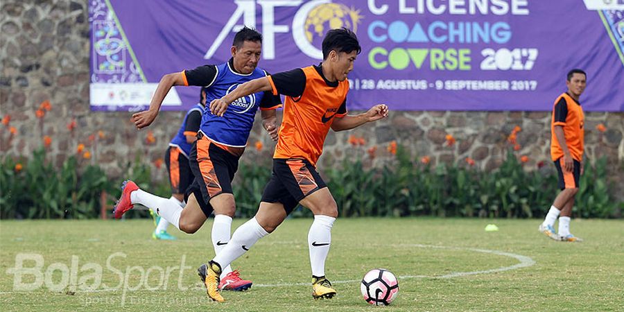 Ambil Lisensi C AFC, Bustomi Belum Lirik Kursi Asisten Pelatih Arema FC