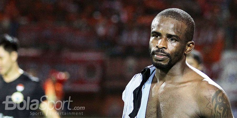 3 Pemain Naturalisasi Ini Berpotensi Temani Greg Nwokolo di Madura United?