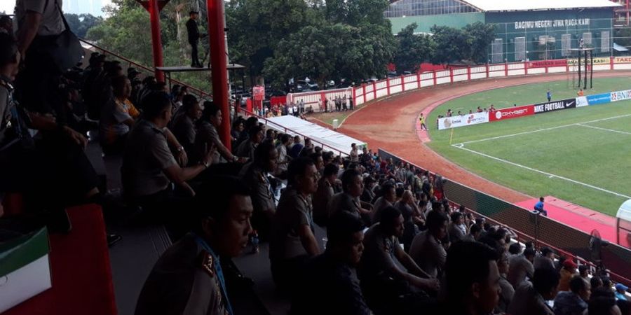 Persija Vs Persib - Stadion PTIK Hanya Bisa Menampung 2000 Suporter