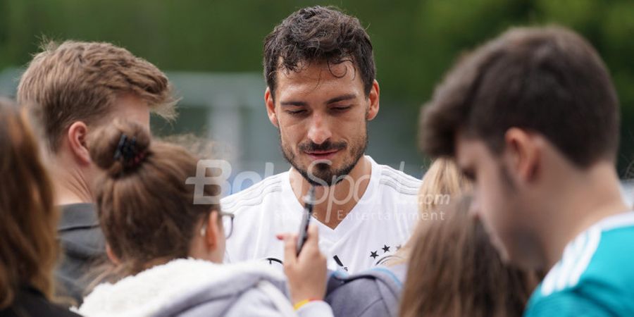 Kisah Cinta Korea Selatan dengan Mats Hummels dan Pertukaran Jersey Girlband Black Pink