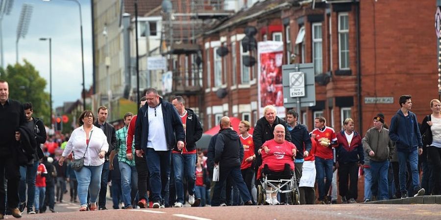 Harga Hotel di Makedonia Melejit, Fan Manchester United Menjerit