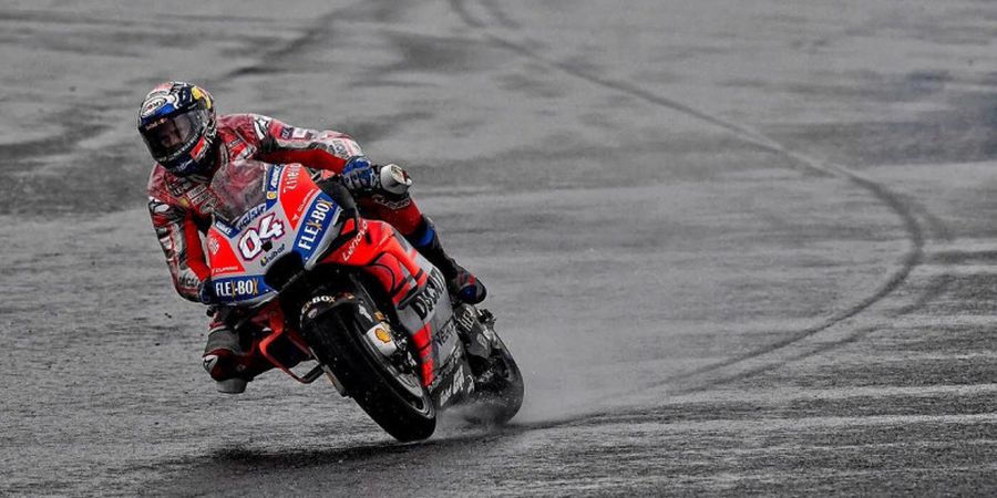 Hasil MotoGP Valencia 2018 - Diwarnai Bendera Merah, Andrea Dovizioso Sukses Tutup Musim dengan Kemenangan