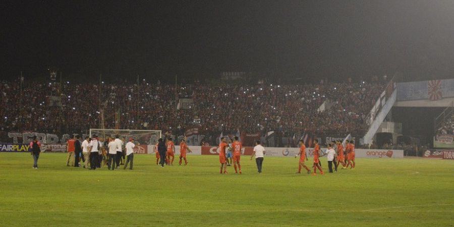 VIDEO - Merinding! Suporter Persis Solo Tutup Pembukaan Liga 2 dengan Keren