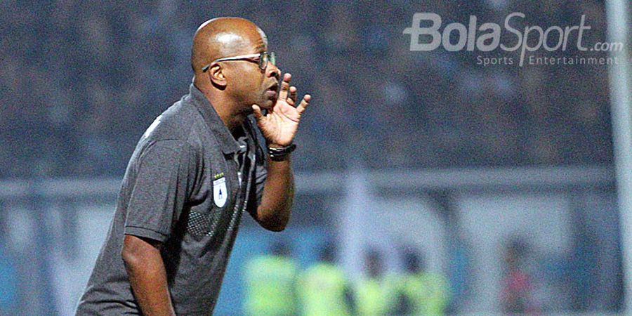 Pelatih Persipura Tak Puas meski Timnya Menang atas Arema FC