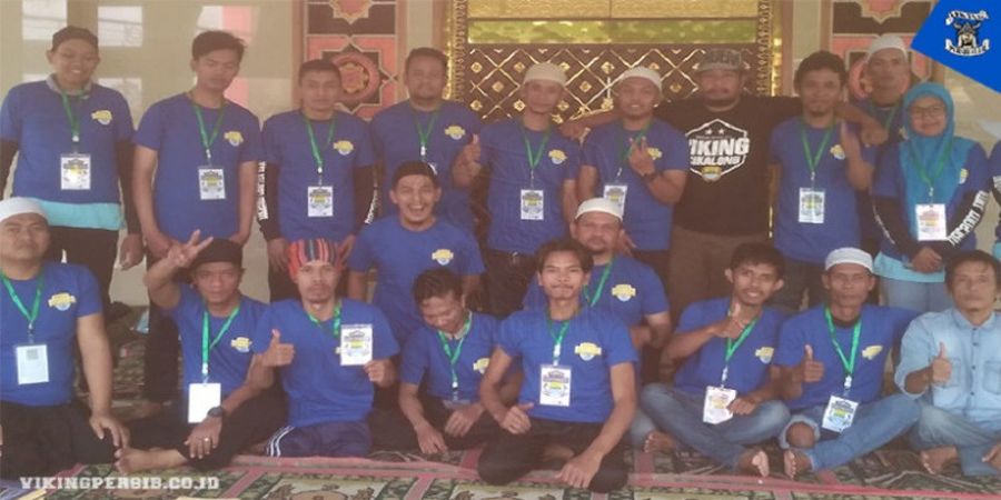 Salut! Keterbatasan Fisik Tak Halangi Bobotoh Ini Lakukan Kebaikan