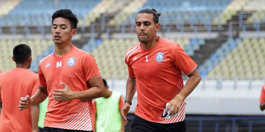 Gustavo Lopez Berkorban untuk Arema FC, Sebelum 'Ditendang' ke PS TIRA