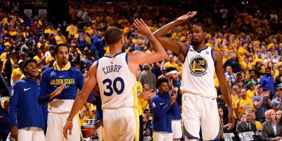 Final Wilayah NBA - Stephen Curry On Fire, Warriors Raih Kemenangan Meyakinkan atas Rockets