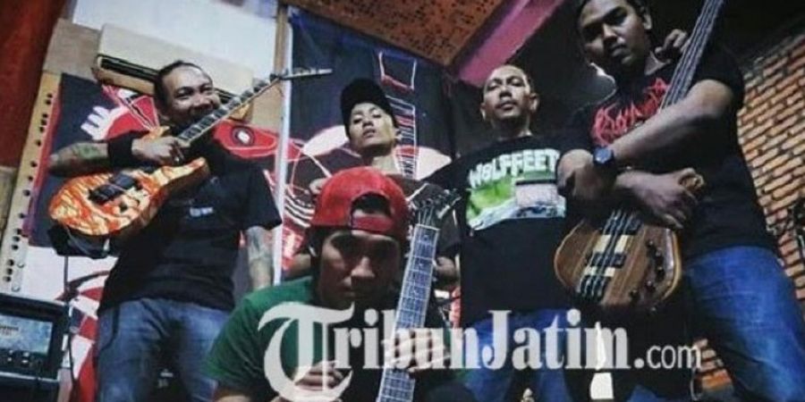 Bonek Rocker Ini Persiapkan Lagu untuk Persebaya 