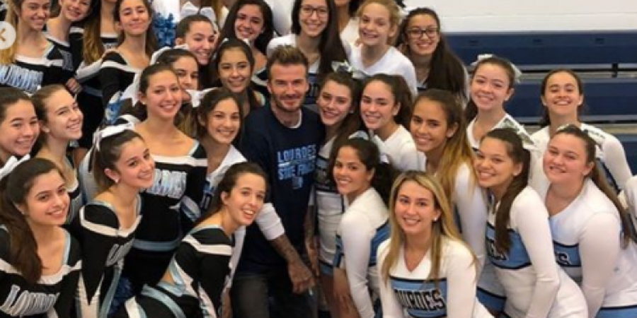 Sudah Kepala Empat, David Beckham Masih Mampu Buat Ratusan Gadis Remaja Berteriak Histeris 