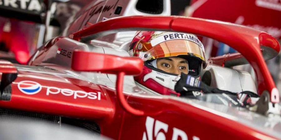 Sean Gelael Optimistis Raih Hasil Bagus Saat Balapan F2 di Catalunya