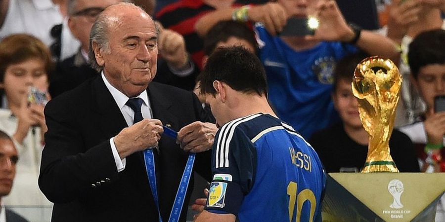 Sepp Blatter Ngeyel dan Sudah Tiba di Rusia untuk Nikmati Piala Dunia 2018