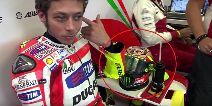 Desain Helm Valentino Rossi di Sirkuit Misano 5 Tahun Lalu Dapat Menggambarkan Kondisinya Saat Ini, Kebetulan?