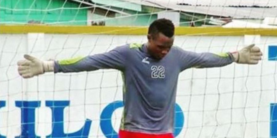 Kumpulan Aksi Kocak Kiper Timnas Guyana Ini Dijamin Bikin Kamu Tertawa Kepingkal-pingkal