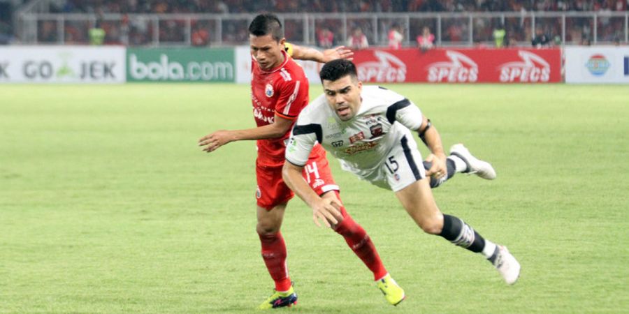 Tarik Ismed dan Rezaldi di Laga Kontra Persebaya, Teco Ungkap Alasannya