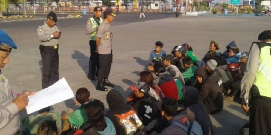 Aksi 39 Bonek Kandas saat Akan Beri Dukungan Persebaya yang Dijamu Persib di Bali 