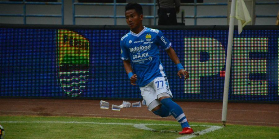 Gelandang Andalan Persib Ingin Bertahan meski Banjir Tawaran dari Klub Lain