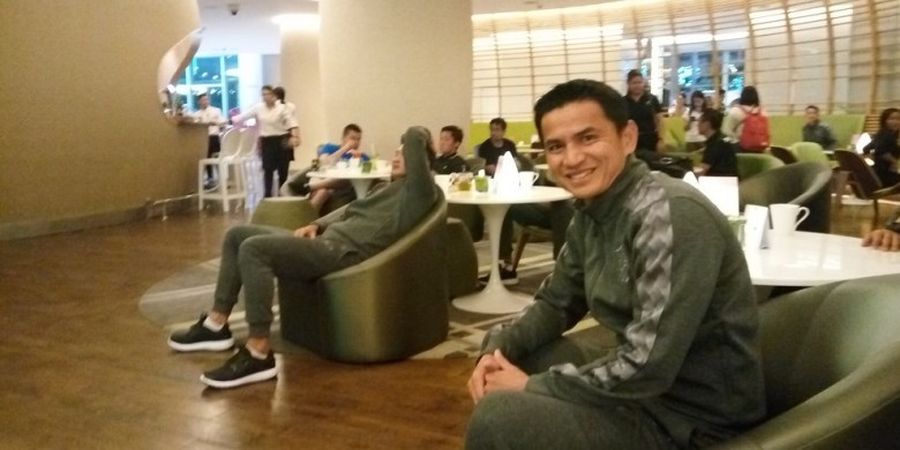 Umuh Muchtar Berhasrat Jadikan Kiatisuk Senamuang Pelatih Persib Musim Depan