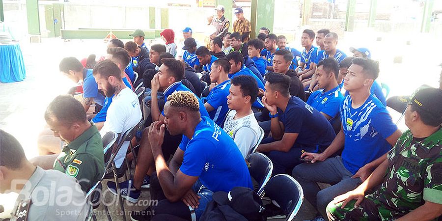 Kapten Persib Bandung Ucapkan Selamat Berpuasa untuk Bobotoh 