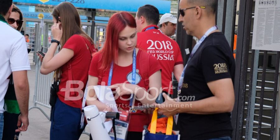 Peran Penting Volunteer di Stadion Luzhniki