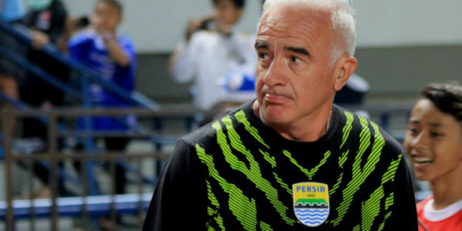 Berita Liga 1 2018 - Kabar Bursa Transfer hingga Sindiran Klub Malaysia untuk Mario Gomez yang Dipecat Persib