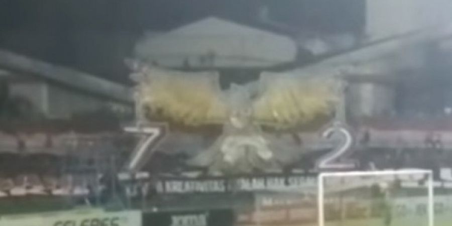 VIDEO - Suporter PSM Buat Koreografi Burung Garuda Raksasa 