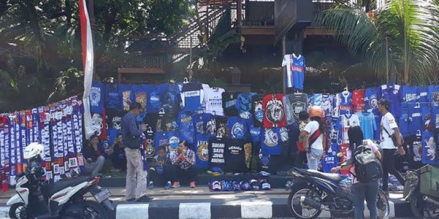 Arema 'Ndue Gawe', Pedagang Ikut Kebanjiran Rezeki