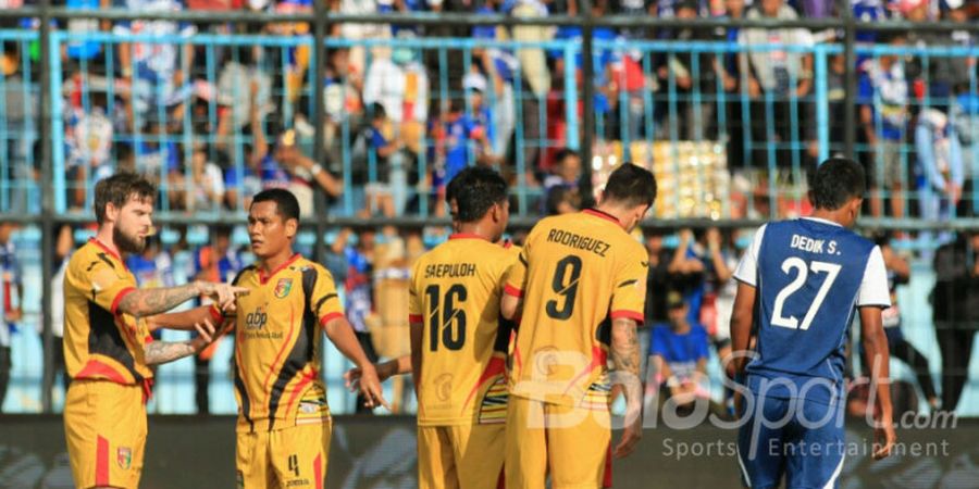 Arema Vs Mitra Kukar - Dua Gol Telat Fernando Rodriguez Buat Singo Edan Gigit Jari