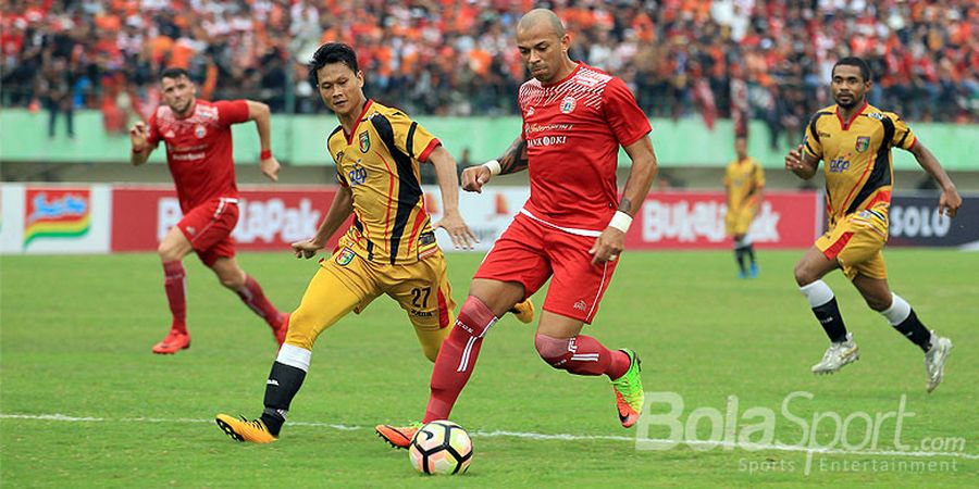 Pelatih Persija Angkat Suara soal Nasib Ivan Carlos