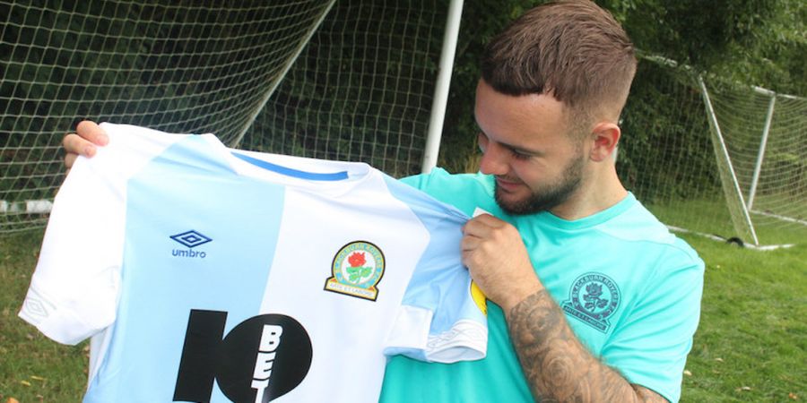 Blackburn Rovers Permanenkan Adam Armstrong