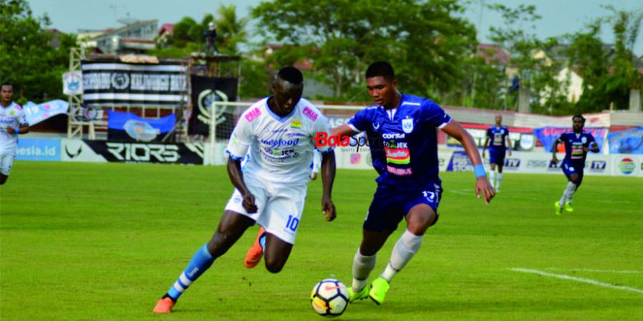 Ezechiel Absen, Siapa Sosok yang Akan Menggantikan Taring Persib Saat Jumpa Perseru?