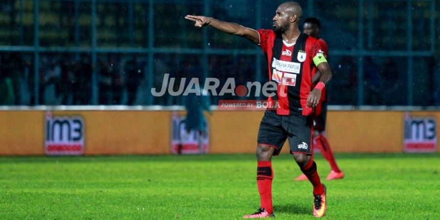 Melawan Tim Juru Kunci Liga 1 2018, Pelatih Persipura Berharap pada Duo Pemain Senior