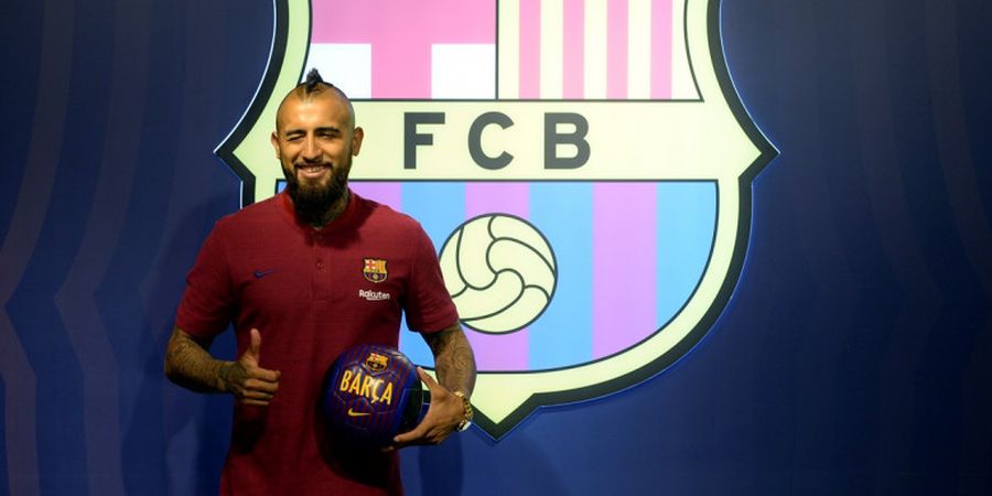 Wefie Bareng Arturo Vidal, Donna Agnesia Doakan Kesuksesannya di Barcelona