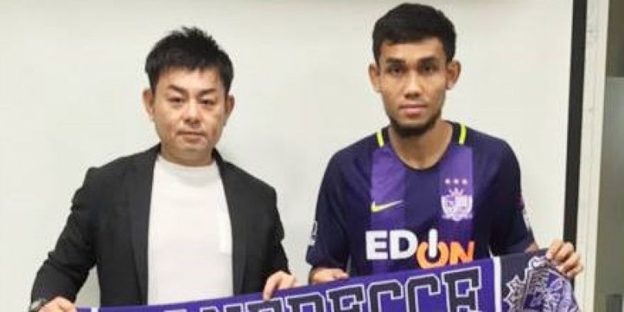 Striker Timnas Thailand, Teerasil Dangda Resmi Gabung Sanfrecce Hiroshima