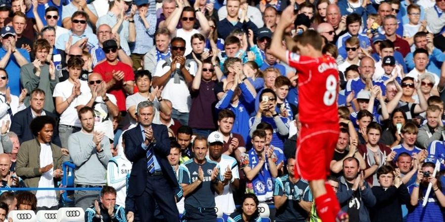 Steven Gerrard Angkat Bicara Soal Kemungkinan Liverpool Singkirkan Man City