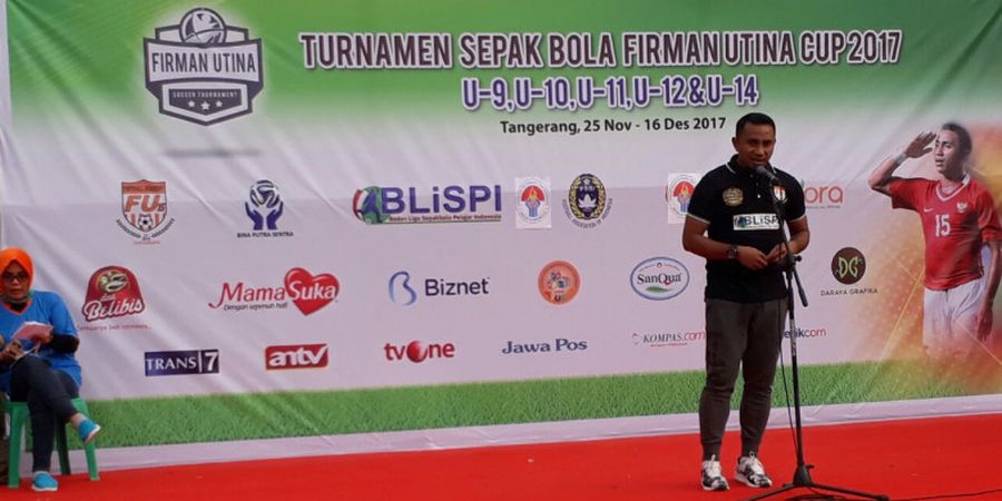 Pensiun Dari Pesepak Bola, Firman Utina Fokus Jadi Pelatih Usia Muda