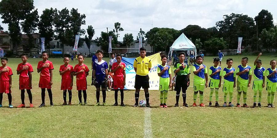 Legenda Arema asal Brasil Berikan Pelatihan untuk Murid SD 