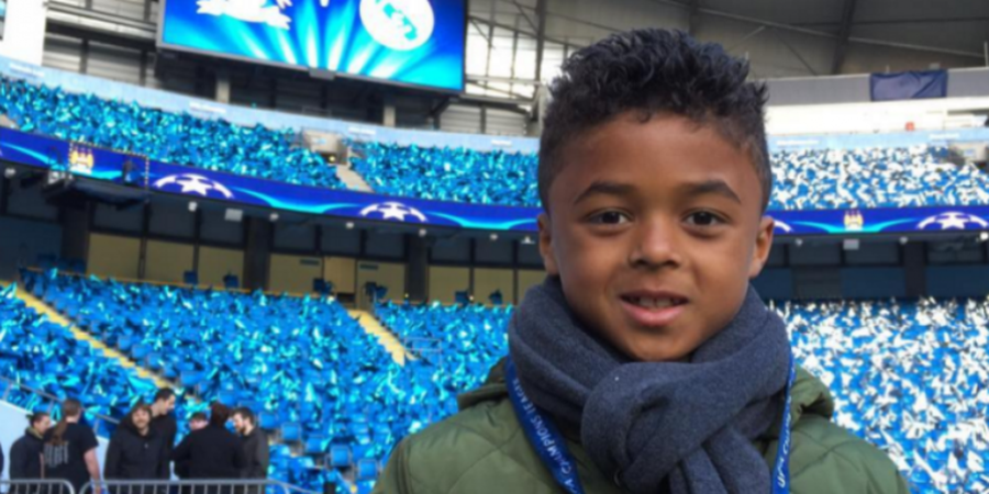 Wow! Masih 9 Tahun, Anak Kluivert Sudah Dikontrak oleh Nike