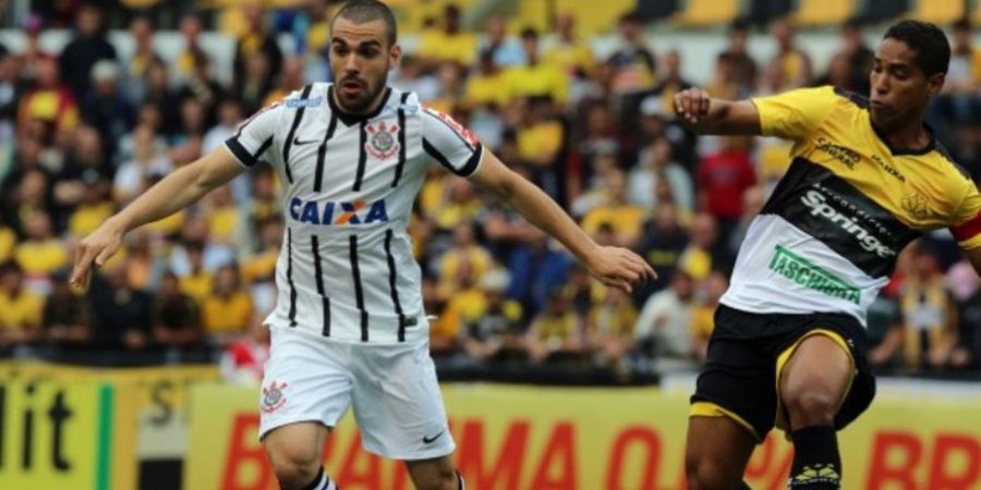 Wolfsburg Incar Striker asal Brasil