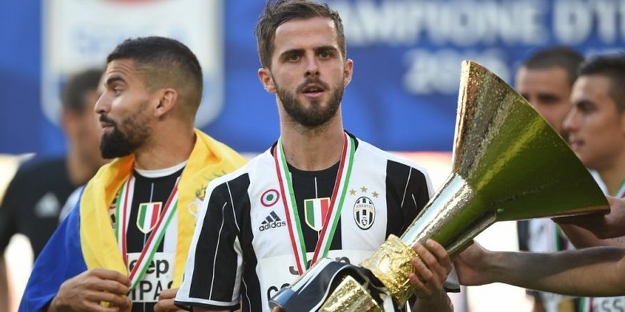 Perbedaan Terbesar AS Roma dan Juventus di Mata Miralem Pjanic