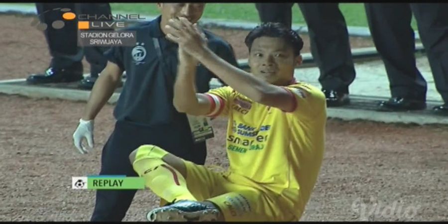 Dikalahkan Sriwijaya FC, Pelatih PSIS Semarang Sebut Hamka Hamzah Cetak Gol Bodoh