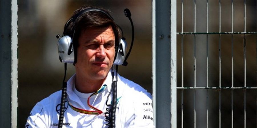 Bos Mercedes Prediksi Persaingan F1 2018 Akan Melibatkan 3 Tim