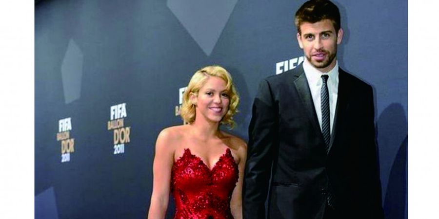 8 Foto Seksi Istri Gerard Pique Saat Menjadi Sampul Majalah, Nomer 6 Paling HOT