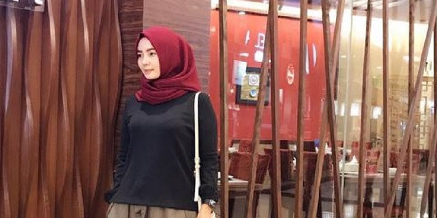 Wanita Cantik Ini Ungkap Kepanikan saat Sang Suami yang Pemain Persib Terlibat Benturan di Kepala