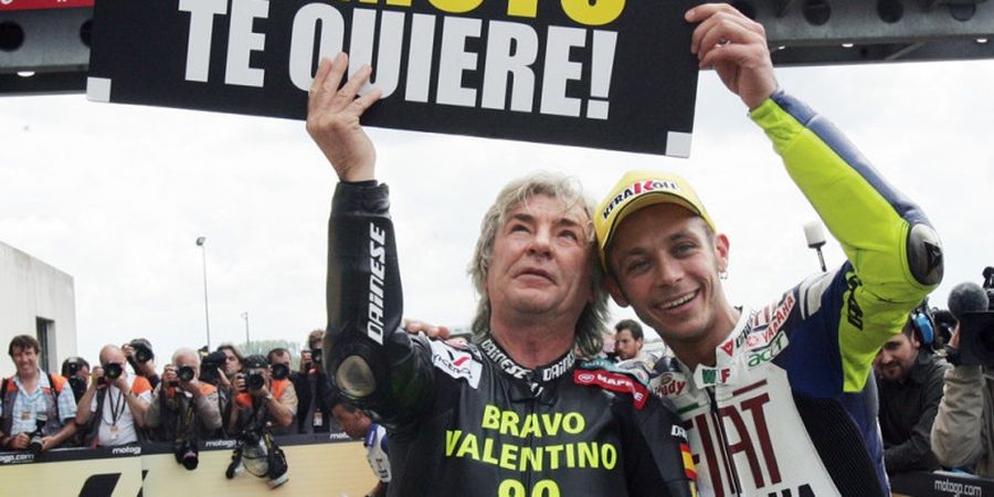 Aksi Valentino Rossi Menggeber Motor bersama Legenda MotoGP, Angel Nieto