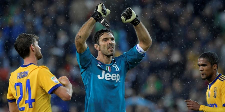 Dua Rekor Masih Menanti Gianluigi Buffon Sebelum Pensiun