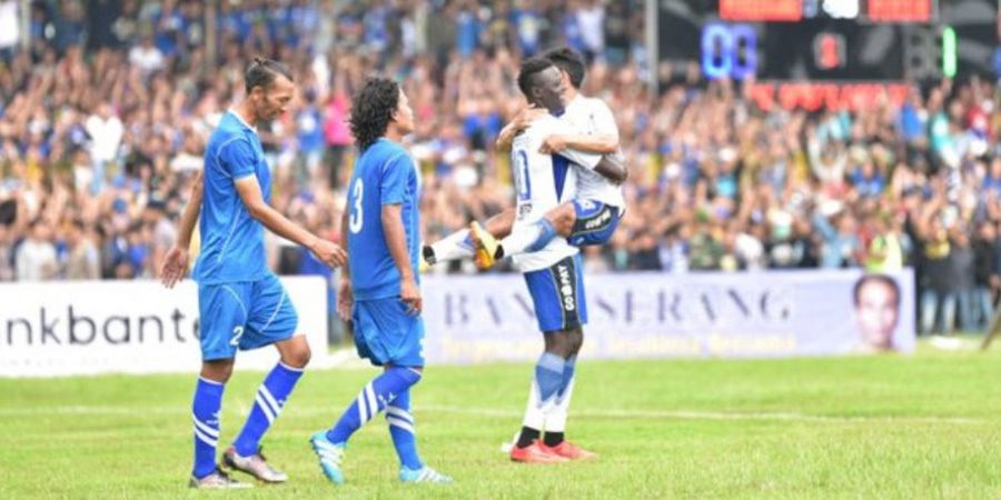 Ini Alasan Mario Gomez Ngotot Minta Striker Meski Ezechiel N'Douassel Tajam di Laga Uji Coba